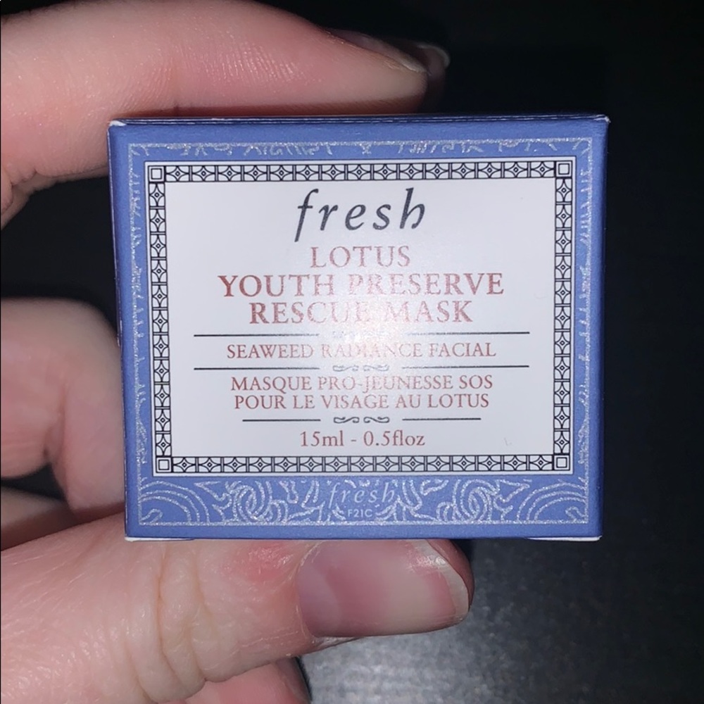 Youth preserve rescue mask NWT